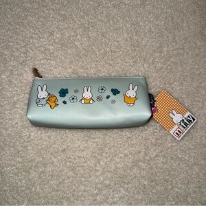 ✨BNWT Miffy Green Pouch